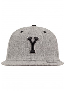 Шапка с козирка в сив и черен цвят Letter Snapback Y  Шапка с козирка в сив и черен цвят Letter Snapback Y