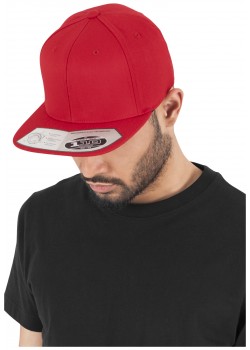 Шапка с козирка в червено 110 Fitted Snapback Шапка с козирка в червено 110 Fitted Snapback