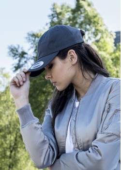 Шапка с козирка в тъмносин цвят Low Profile Cotton Twill  Шапка с козирка в тъмносин цвят Low Profile Cotton Twill