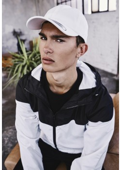 Шапка с козирка в бял цвят Low Profile Cotton Twill  Шапка с козирка в бял цвят Low Profile Cotton Twill