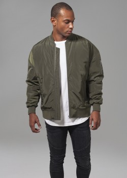 Мъжко яке, тип бомбър Urban Classics Oversized в цвят маслина Мъжко яке, тип бомбър Urban Classics Oversized в цвят маслина