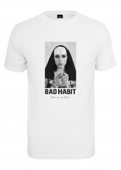 Мъжка тениска в бял цвят Mister Tee Bad Habit  Мъжка тениска в бял цвят Mister Tee Bad Habit