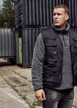 Ловен елек в черен цвят Brandit Hunting Vest  Ловен елек в черен цвят Brandit Hunting Vest