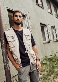 Ловен елек в бежов цвят Brandit Hunting Vest  Ловен елек в бежов цвят Brandit Hunting Vest