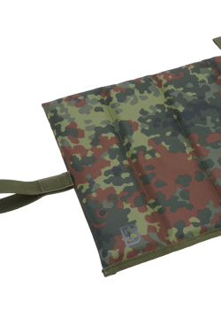 Сгъваема подложка за сядане в камуфлажен цвят Brandit Sit Mat flecktarn Сгъваема подложка за сядане в камуфлажен цвят Brandit Sit Mat flecktarn