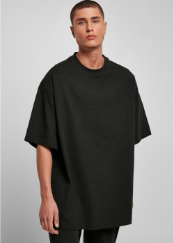 Мъжка овърсайз тениска в черно Urban Classics Huge Tee Мъжка овърсайз тениска в черно Urban Classics Huge Tee