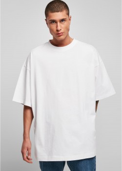 Мъжка овърсайз тениска в бяло Urban Classics Huge Tee Мъжка овърсайз тениска в бяло Urban Classics Huge Tee