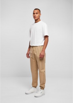 Мъжко долнище в бежов цвят Urban Classics Basic Pants Мъжко долнище в бежов цвят Urban Classics Basic Pants