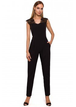 Изчистен гащеризон в черен цвят M484